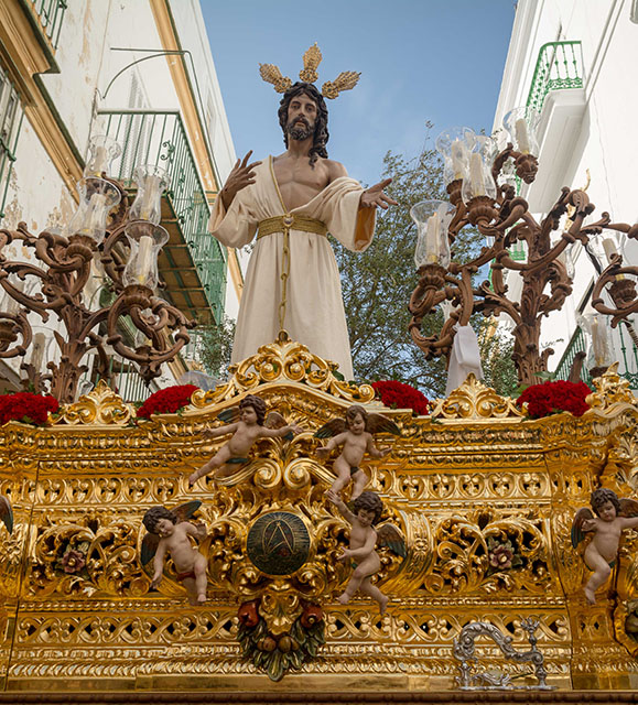Salida extraordinaria de la Hermandad del Resucitado