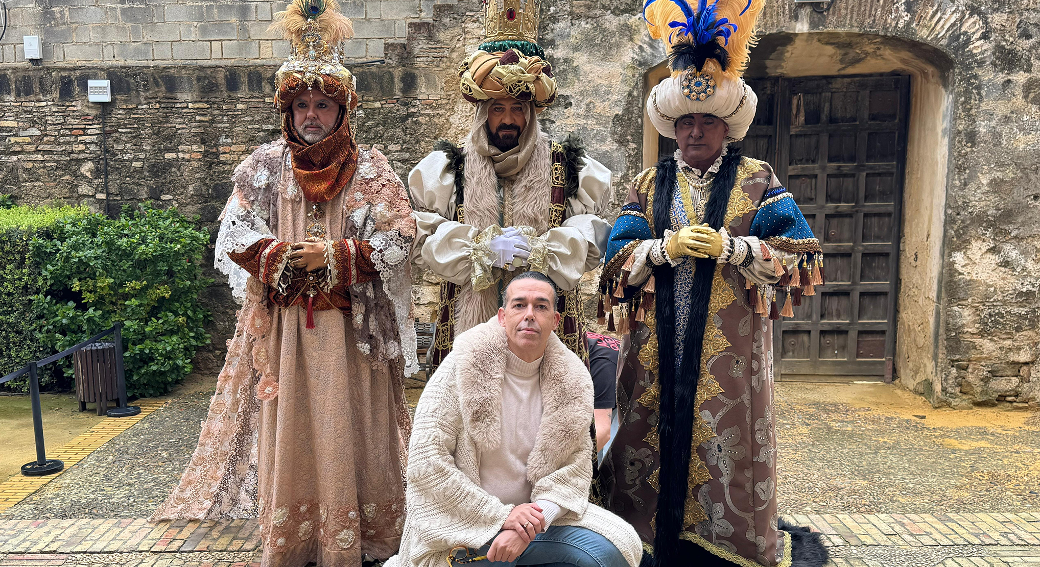 Los Reyes Magos recibieron ayer en el Castillo de San Marcos a dos mil niños y niñas que ya esperan con ilusión la gran Cabalgata de mañana