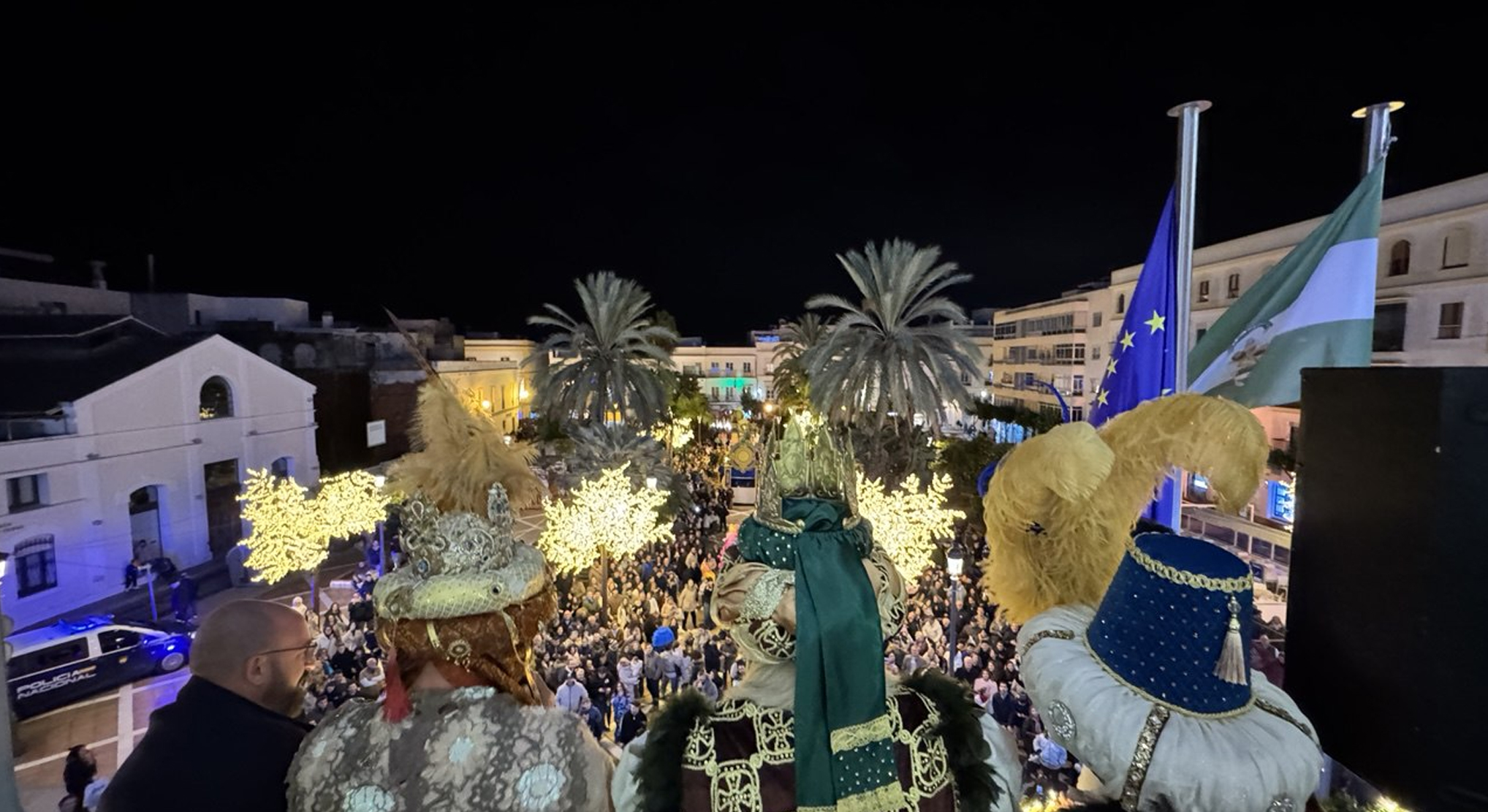 El Puerto se vuelca con la magia de la Cabalgata de Reyes, que vuelve a hacer historia