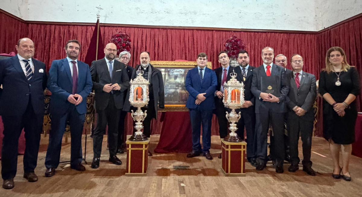 El Puerto descubre el cartel anunciador de la Semana Santa 2026, con el Padre Jesús Nazareno en la Basílica antes de realizar su salida en la tarde del Jueves Santo
