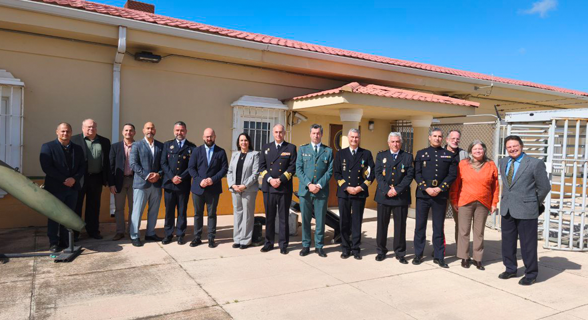 El Intendente Principal de la Policía Local, David Viñuela, recibe la Medalla del NCIS de Estados Unidos por su labor en seguridad y cooperación internacional