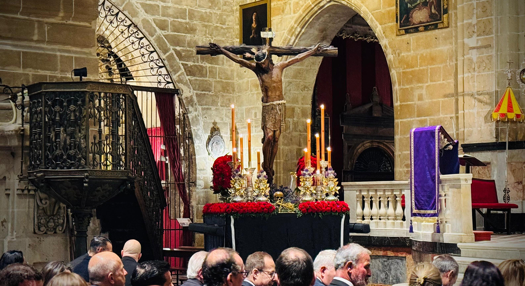El Santísimo Cristo de la Veracruz ha presidido este primer lunes de Cuaresma el Vía Crucis del Consejo Local