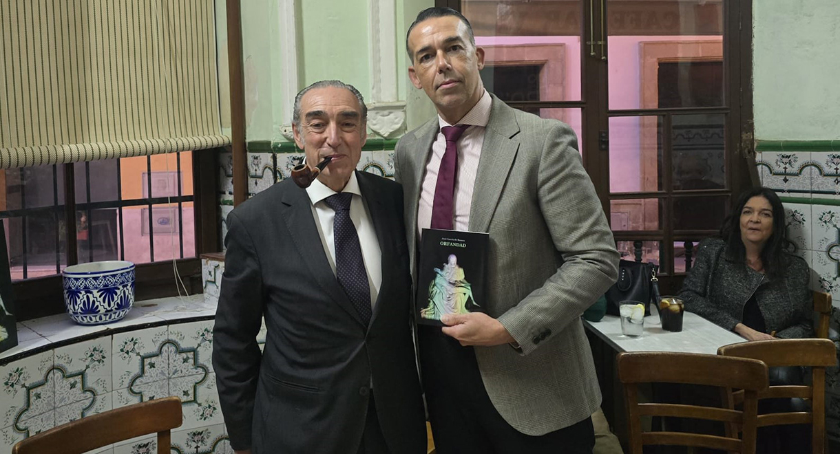 El escritor José Joaquín García de Romeu presenta en El Puerto 'Orfandad'