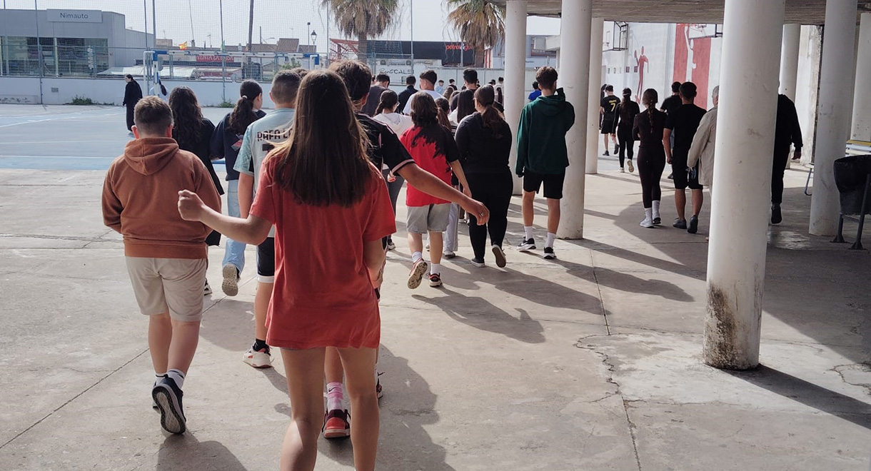 Protección Civil de El Puerto realiza simulacros de evacuación en el IES de La Torre y en el Colegio Las Esclavas