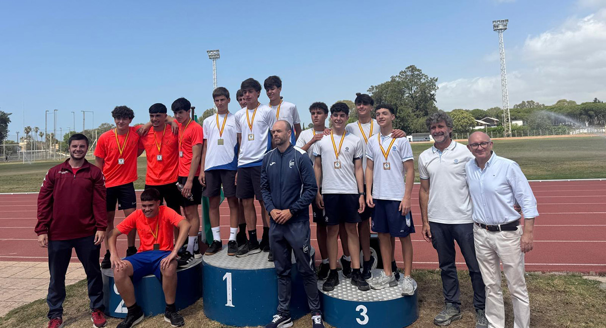Casi 600 escolares participan en la Olimpiada Escolar de Atletismo de El Puerto de Santa María