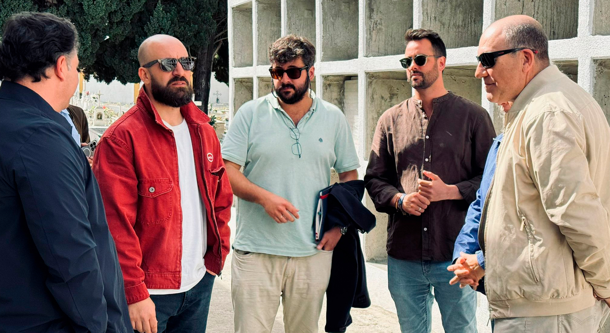 Germán Beardo supervisa la finalización de las obras de mejora ejecutadas en varios patios y construcción de nuevos nichos del Cementerio Municipal