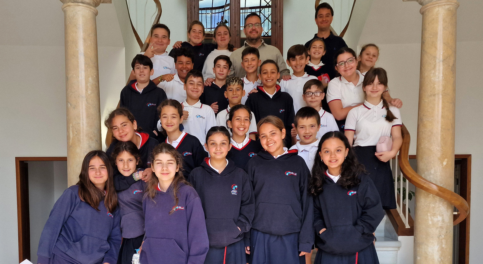 Alumnos de 5º de Primaria de Las Esclavas visitan el Ayuntamiento junto al teniente de alcalde Enrique Iglesias