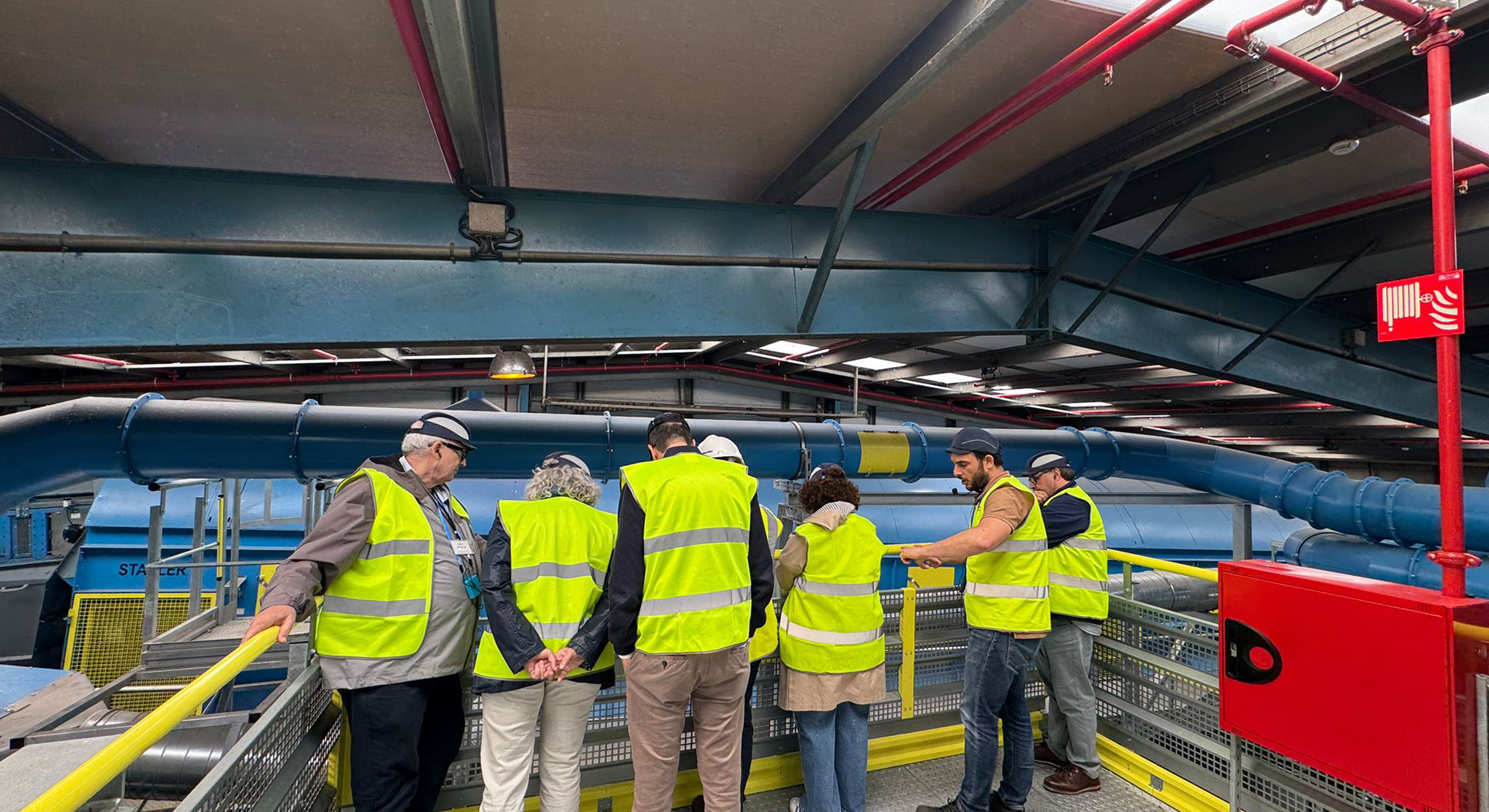 El área de Medio Ambiente visita la planta de Ecoembes en Bizkaia para conocer posibles mejoras aplicables al futuro centro municipal