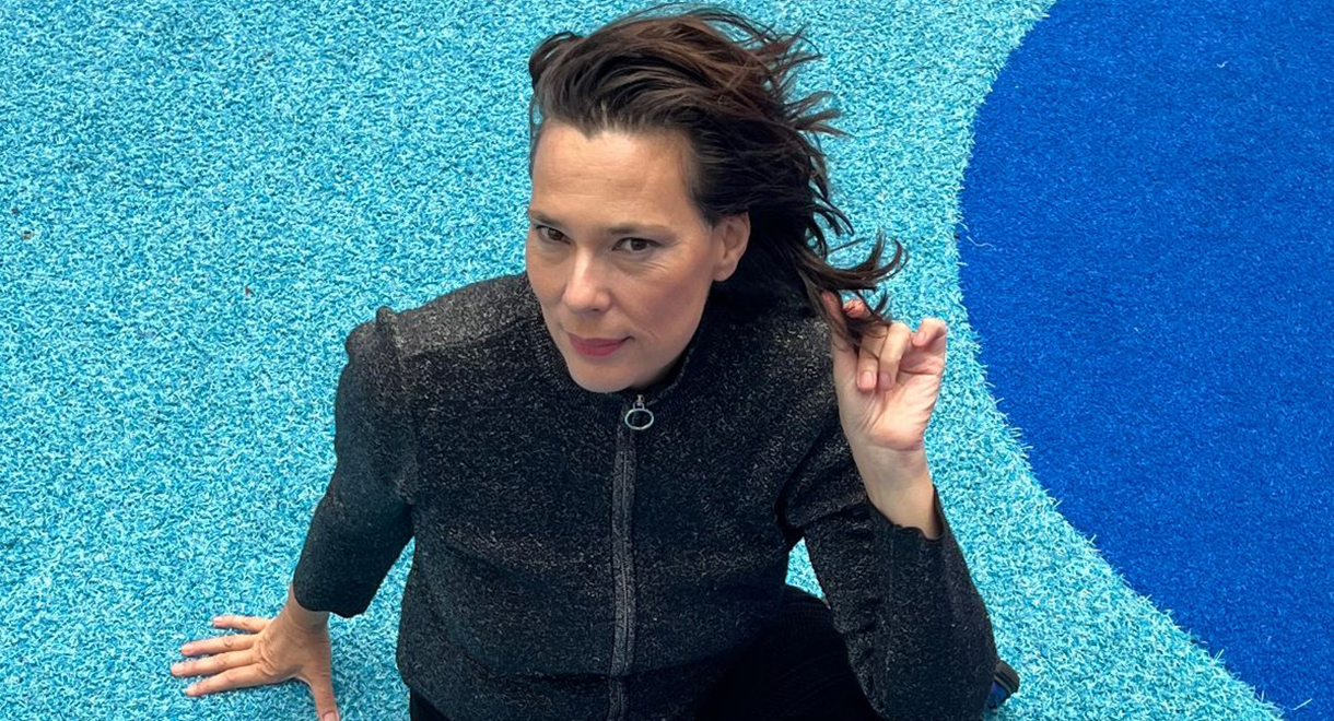 El Ayuntamiento de El Puerto recuerda el aplazamiento de 'Nuestro Teatro Principal' al 12 de agosto y anuncia la reanudación de la programación teatral con Laetitia Sadier el próximo 22 de mayo