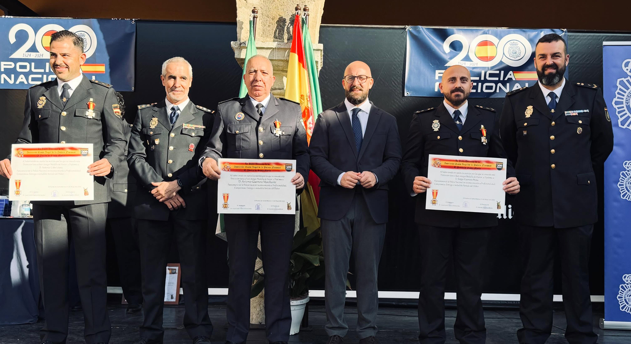 Germán Beardo acompaña a la Asociación Santo Ángel de la Policía Nacional en su entrega de medallas y distinciones 2026