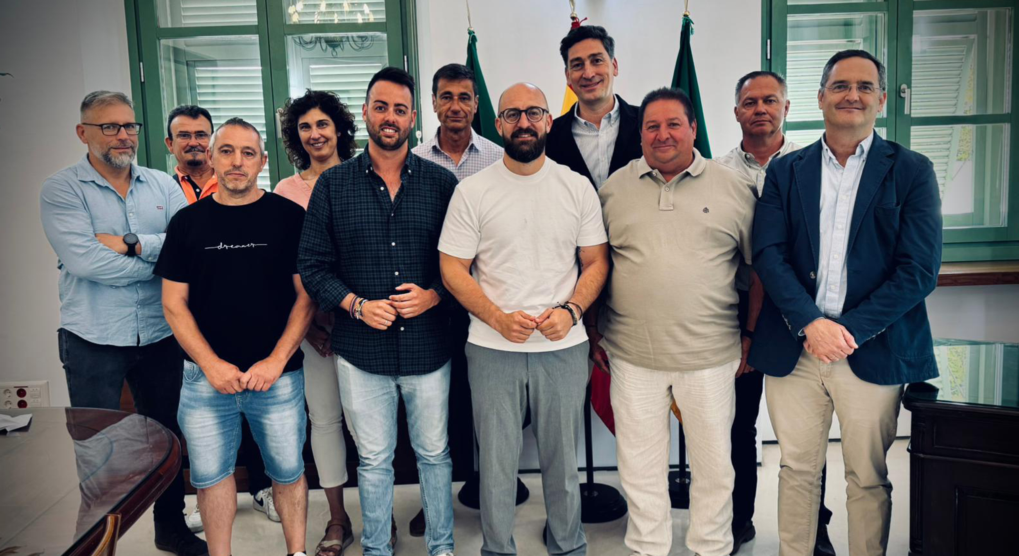 Germán Beardo impulsa el acuerdo laboral de Parques y Jardines, que mejora las condiciones de la plantilla e incorpora el convenio a la nueva licitación