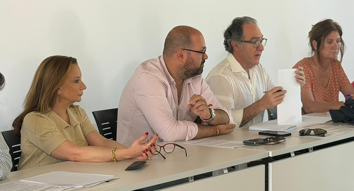 El Ayuntamiento de El Puerto avanza en la negociación colectiva con nuevas medidas para reforzar la estructura municipal y la gestión de personal
