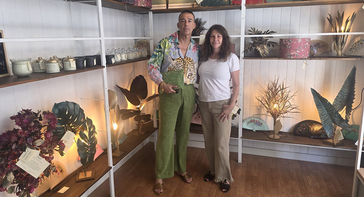 El teniente de alcalde David Calleja da la bienvenida a LampsbyDitasLafita