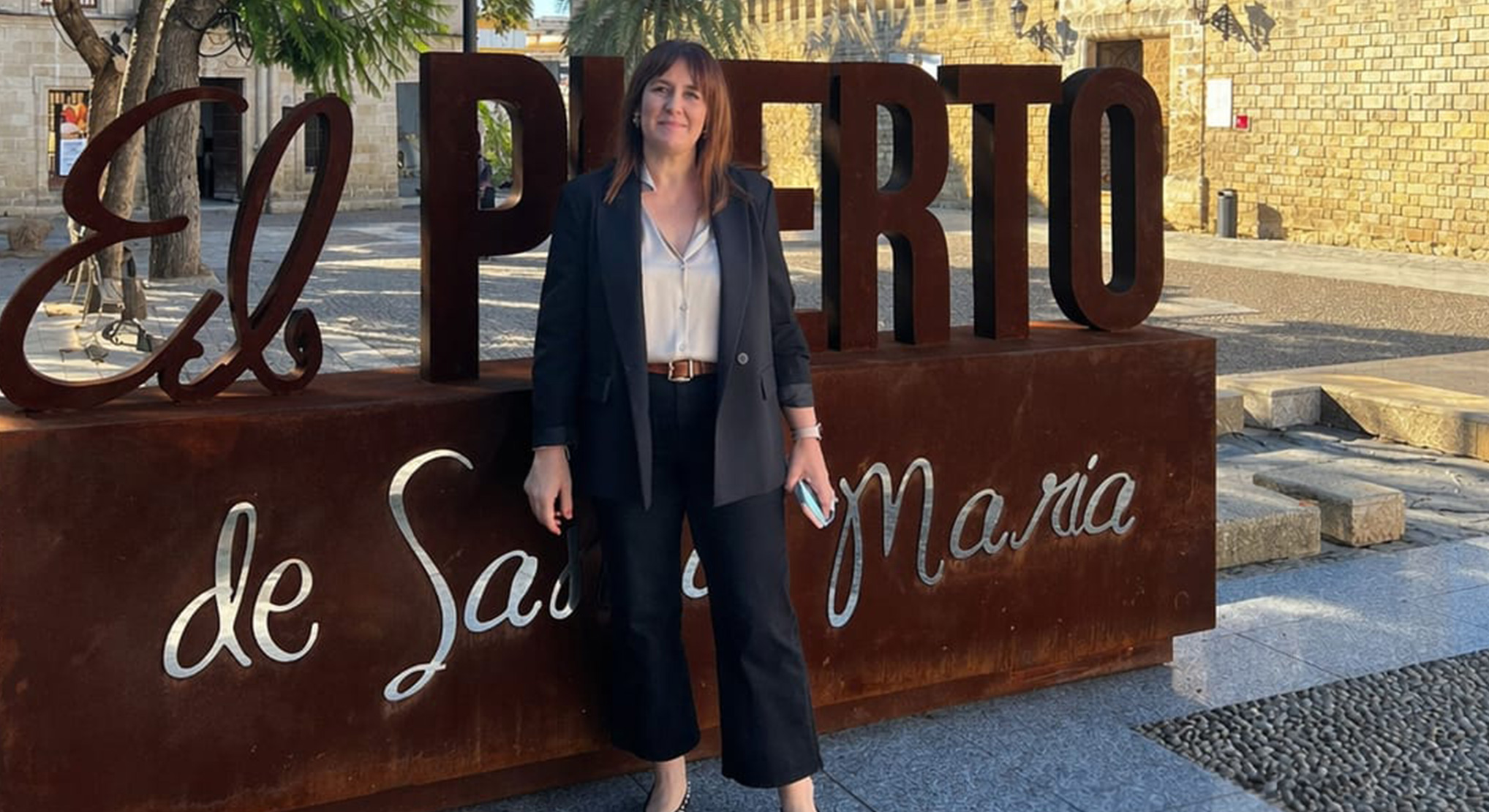 La concejalía de Turismo refuerza la atención al visitante con los horarios de verano de la Oficina del Palacio de Araníbar y el punto de información de Valdelagrana