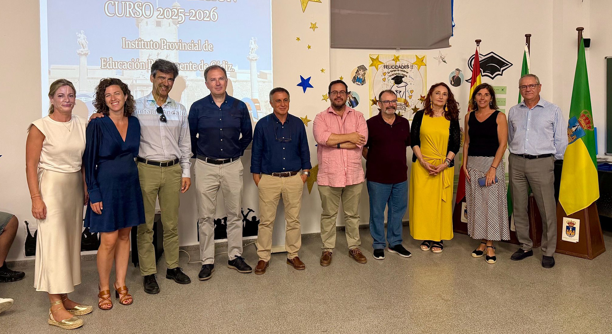 El alumnado del CIMI 'Bahía de Cádiz' celebra su graduación en una emotiva ceremonia respaldada por el teniente de alcalde de Educación, Enrique Iglesias