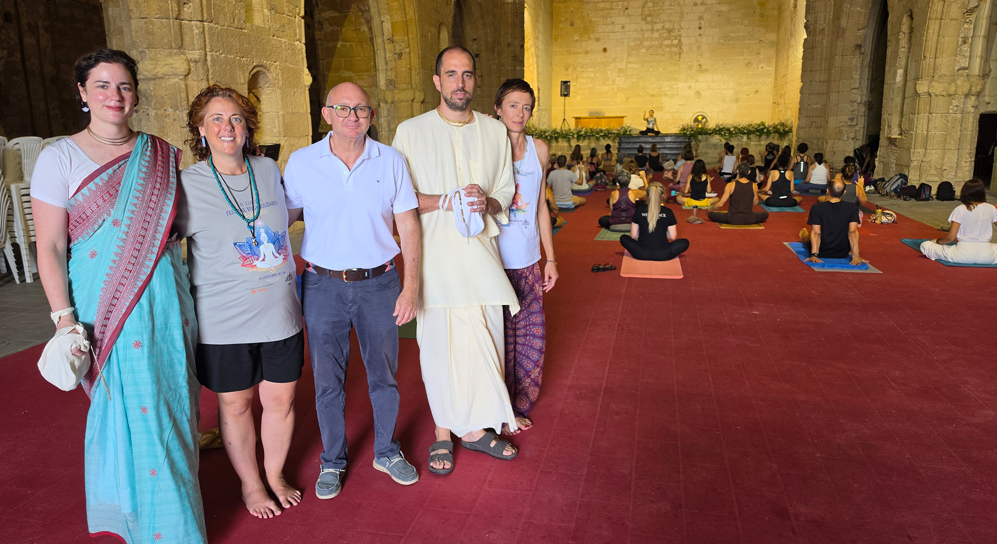 El IV Festival de Yoga Solidario de la Bahía de Cádiz convierte el Monasterio de la Victoria en un gran espacio de bienestar, solidaridad y cooperación internacional