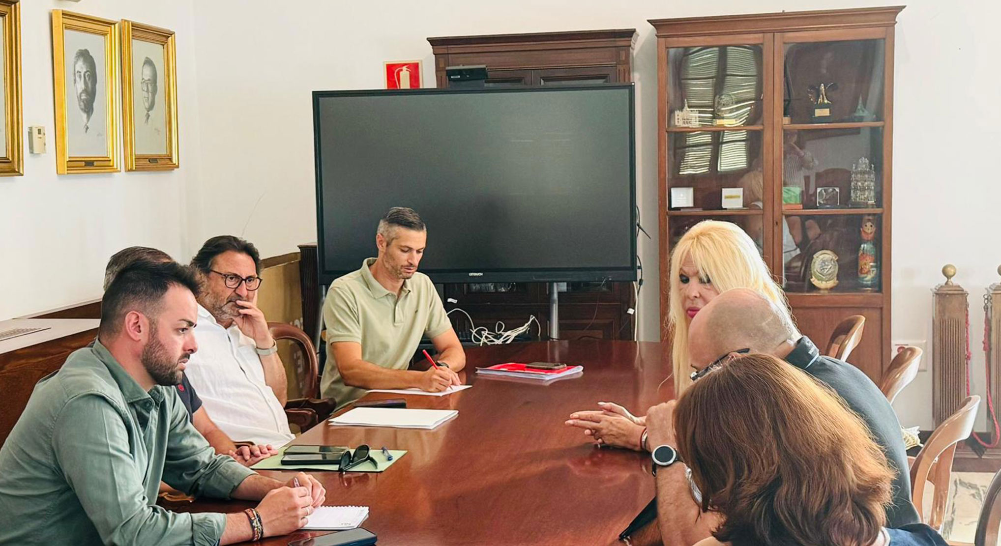 El Ayuntamiento aborda un protocolo de actuación entre Gatos de El Puerto y el CEMUPROAN