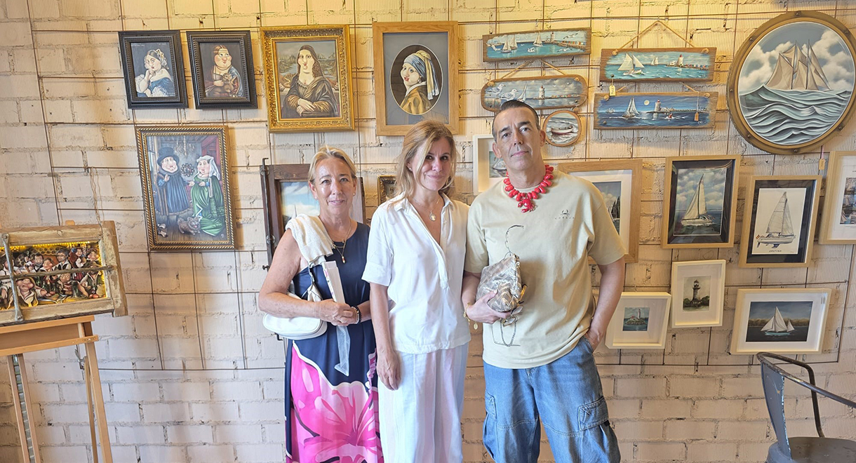Guillermina Royo-Villanova reinventa con humor los clásicos de la pintura en la Quiros Art Gallery de Puerto Sherry