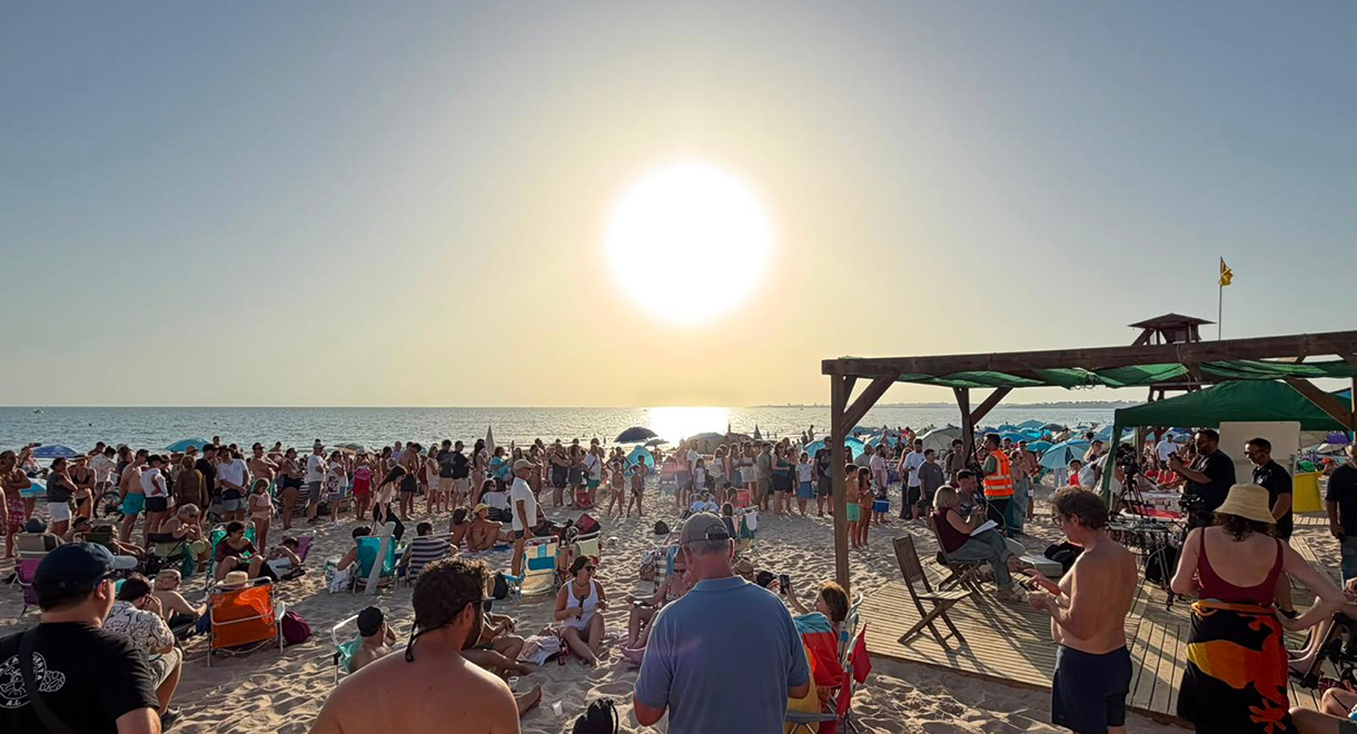 El Puerto vive una jornada inolvidable para disfrutar del eclipse con seguridad