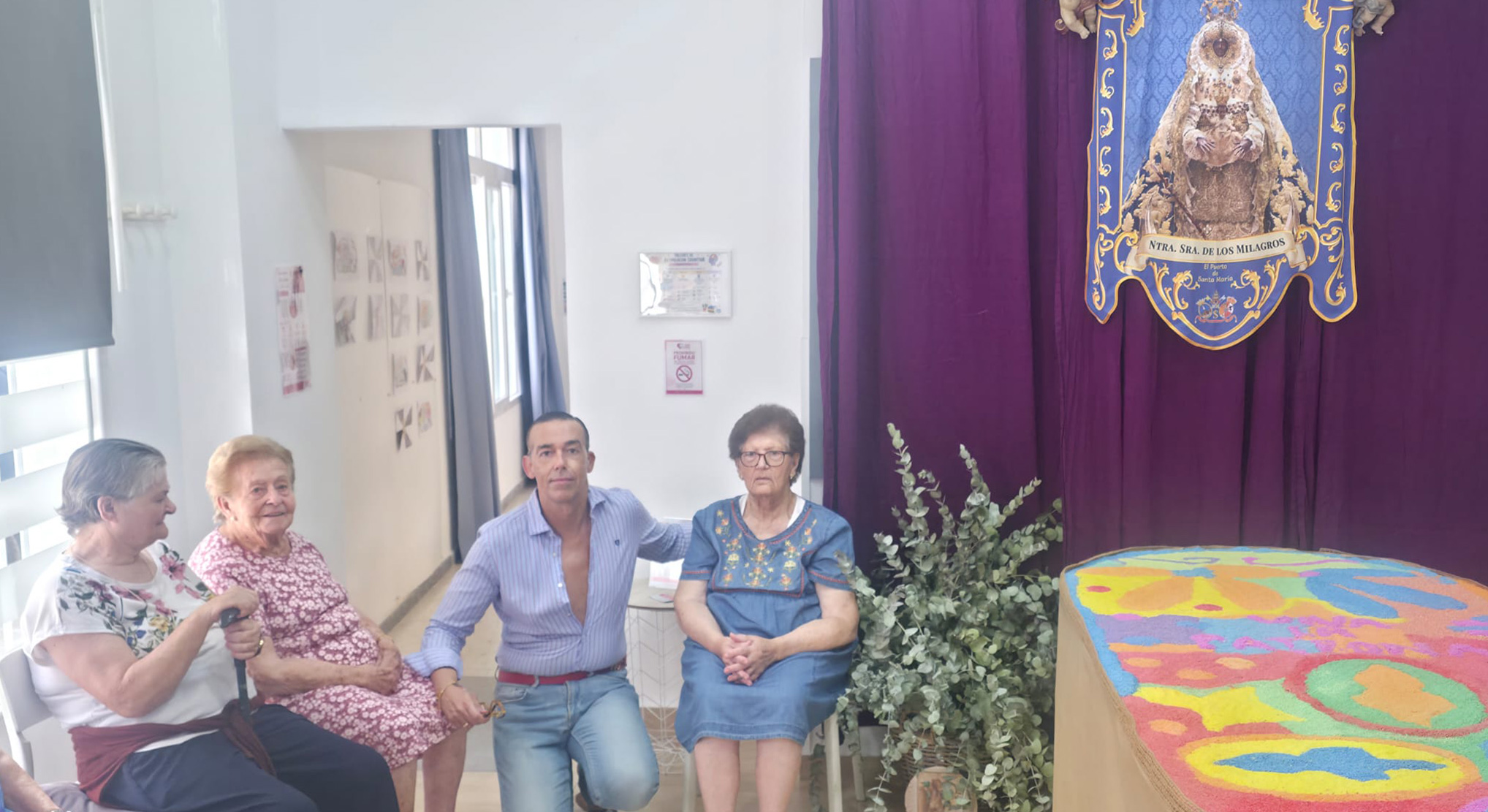 Calleja destaca la participación del Centro de Mayores San Juan en la festividad de la Patrona