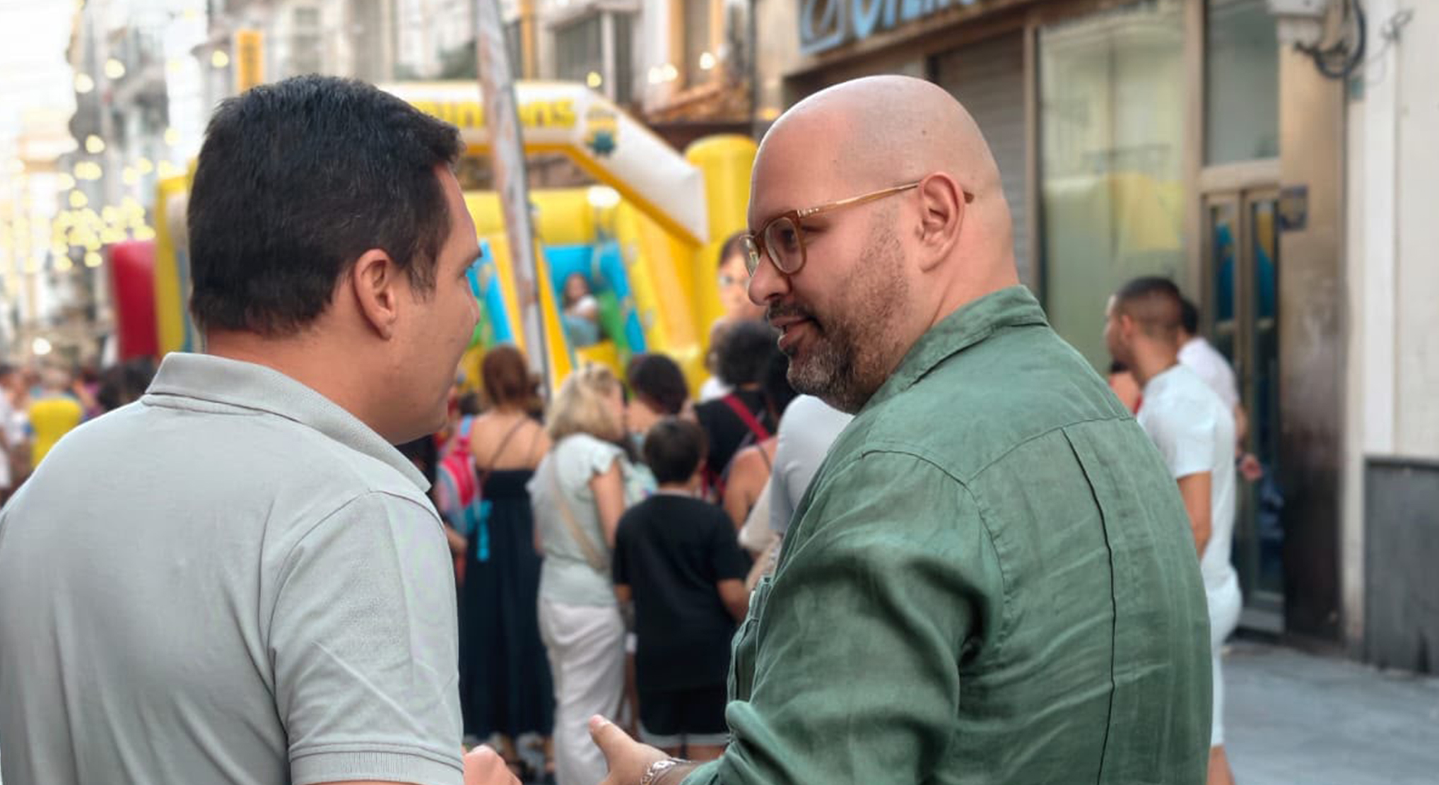 El Puerto celebró en familia las 'Vísperas de la Patrona' en la calle Luna