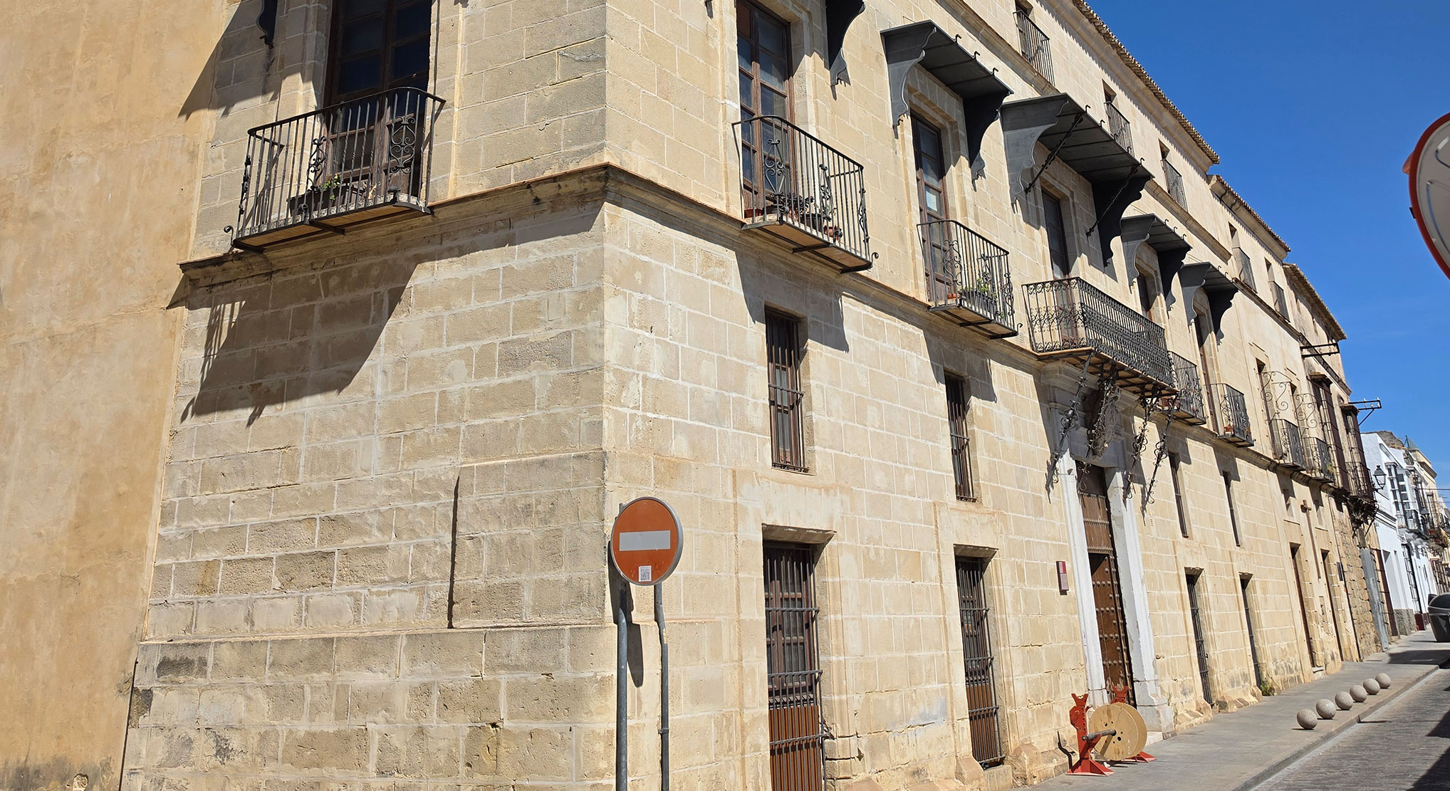 El Ayuntamiento mejora la climatización del Comedor Social, el Palacio de Purullena y el Centro de Tratamiento de Adicciones