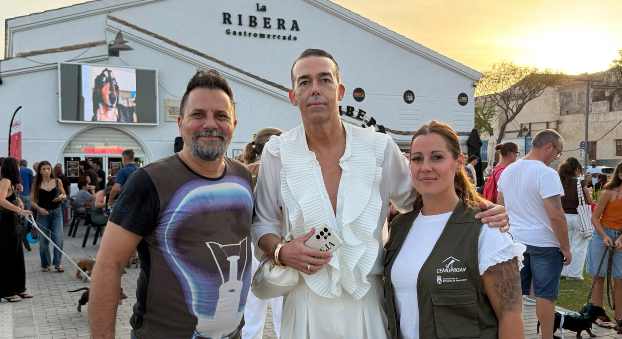 Calleja inaugura el Oktoberfest que La Ribera Gastromercado acoge hasta el 12 de octubre