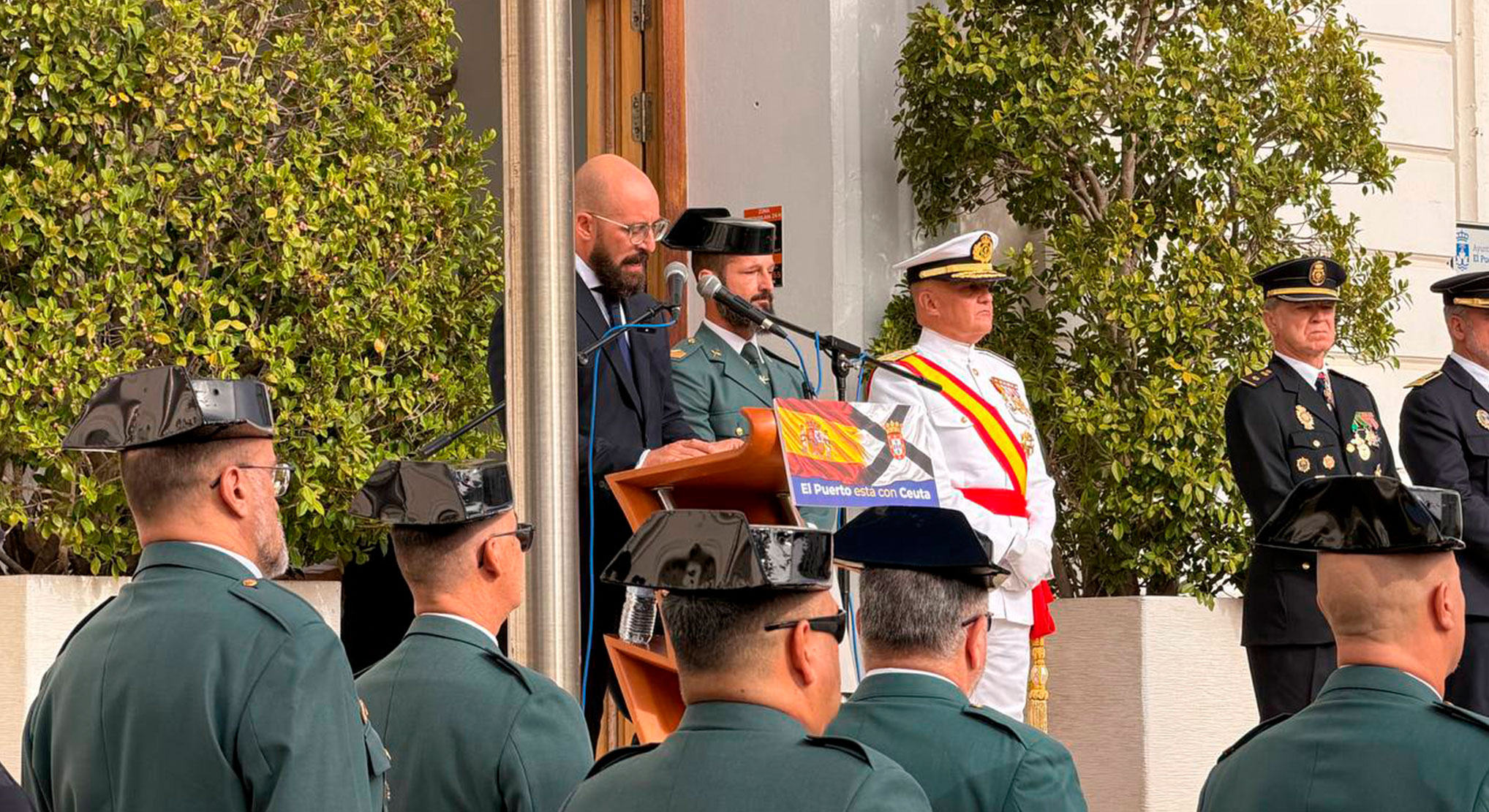 El Puerto celebra el 12 de octubre orgulloso de ser parte esencial en la historia de España, y alza su voz para defender a Ceuta