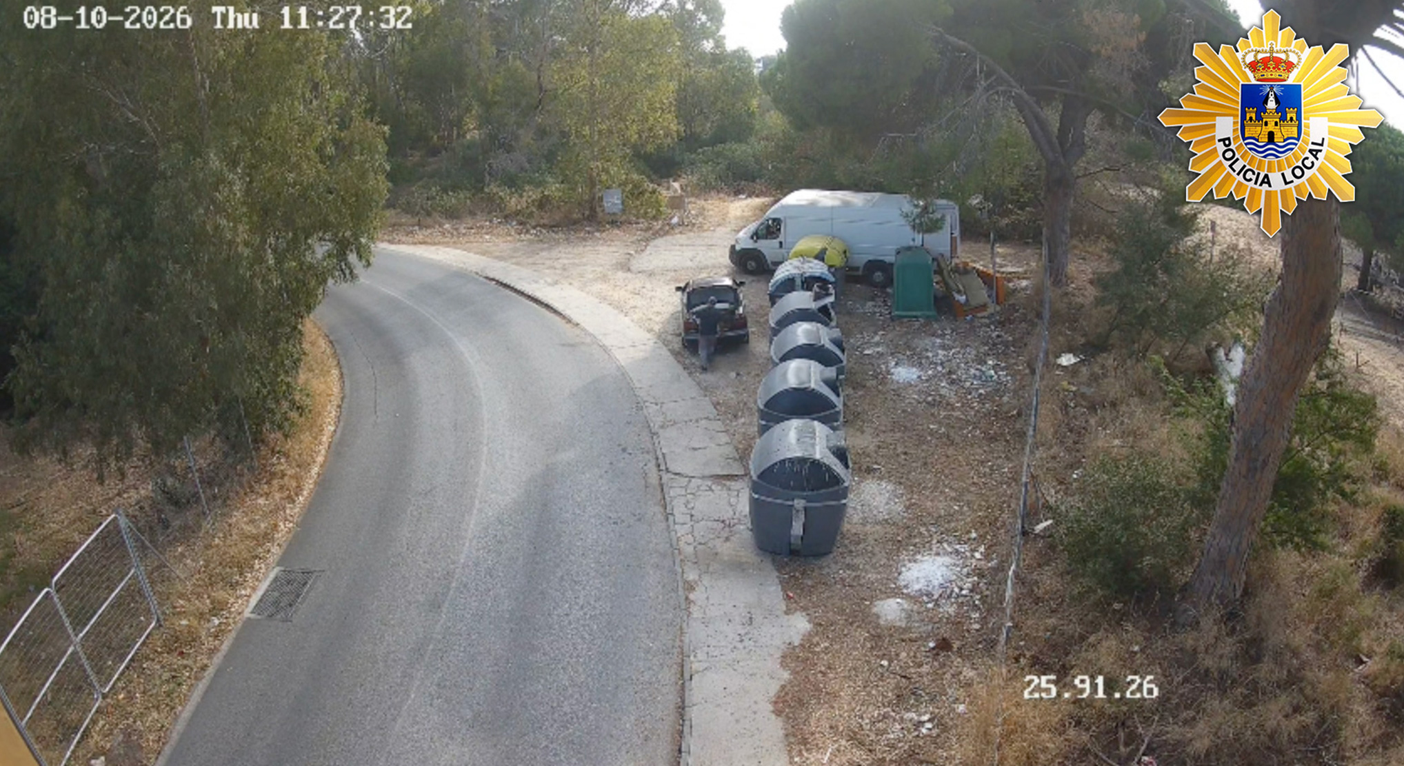 El Puerto aumenta las denuncias al incivismo: sanciones de 750 euros para quienes abandonan residuos en la calle