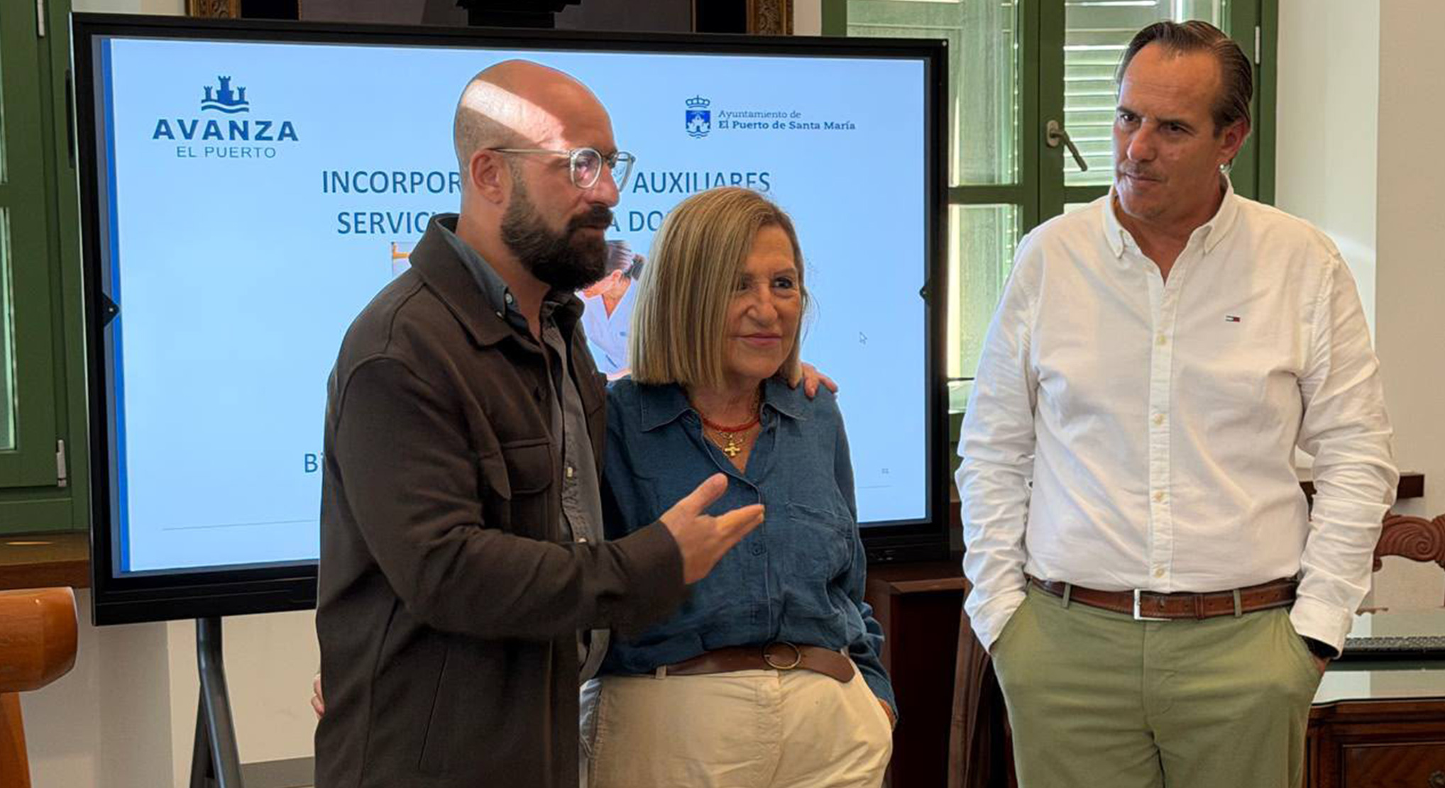 Germán Beardo recibe a 60 nuevos auxiliares del servicio de ayuda a domicilio y anuncia que Avanza El Puerto prevé incorporar a otros 60 profesionales